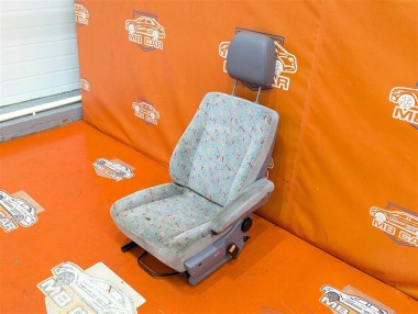 Сиденье переднее правое MERCEDES-BENZ Vito W638 (1996 - 2003) — Разборка Мерседес