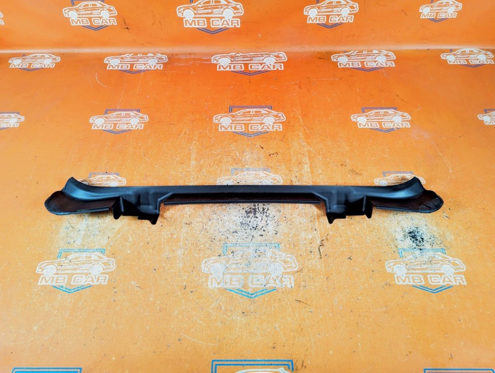 Накладка крышки багажника MERCEDES-BENZ GLC-класс X253 рестайлинг (2019 - 2025) фото 1 &mdash; Разборка Мерседес