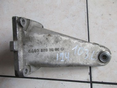 Лапа левая MERCEDES-BENZ W124 W124/S124/C124/A124 (1984 - 1993) — Разборка Мерседес