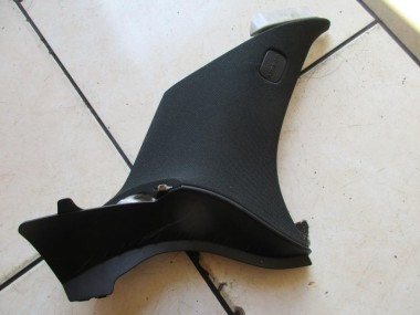 Накладка задней стойки MERCEDES-BENZ GLC-класс Coupe C253 (2016 - 2019) — Разборка Мерседес