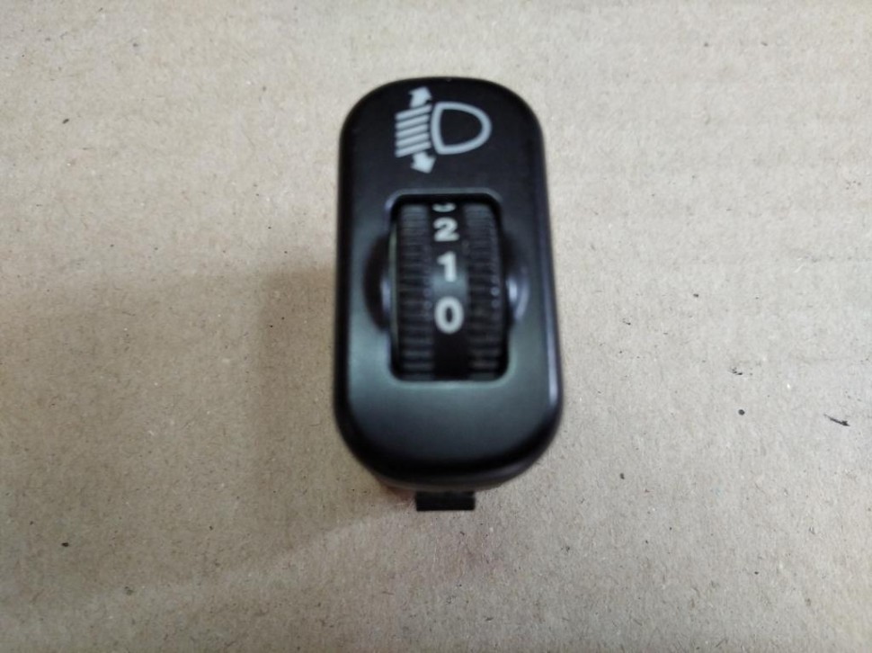 Кнопка корректора фар MERCEDES-BENZ Sprinter W906 (2006 - 2019) фото 1 — Разборка Мерседес