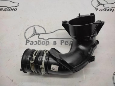 Патрубок впускного коллектора MERCEDES-BENZ C-класс W204/S204 (2006 - 2011) — Разборка Мерседес