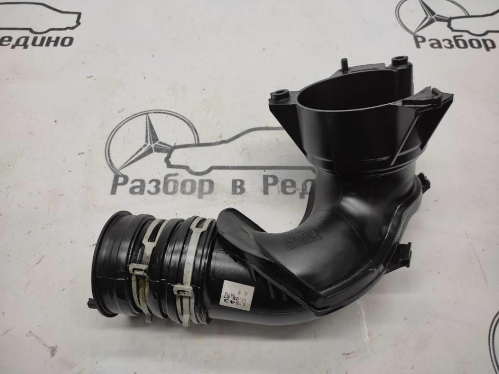 Патрубок впускного коллектора MERCEDES-BENZ C-класс W204/S204 (2006 - 2011) фото 1 — Разборка Мерседес