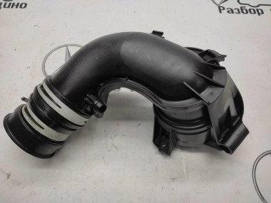 Патрубок впускного коллектора MERCEDES-BENZ C-класс W204/S204 (2006 - 2011) — Разборка Мерседес