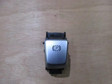 Кнопка ручника MERCEDES-BENZ C-класс W205/S205/C205/A205 (2014 - 2018) — Разборка Мерседес