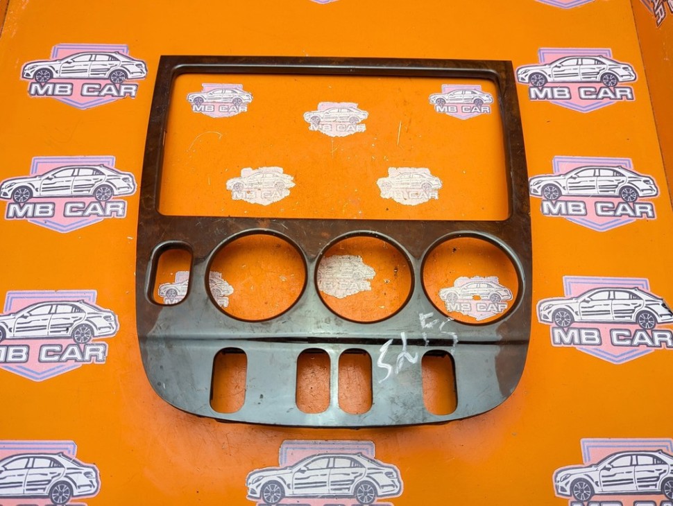 Накладка блока климата MERCEDES-BENZ M-класс W163 рестайлинг (2001 - 2005) фото 1 &mdash; Разборка Мерседес