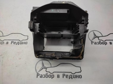 Корпус блока предохранителей MERCEDES-BENZ VANEO W414 (2001 - 2005) — Разборка Мерседес