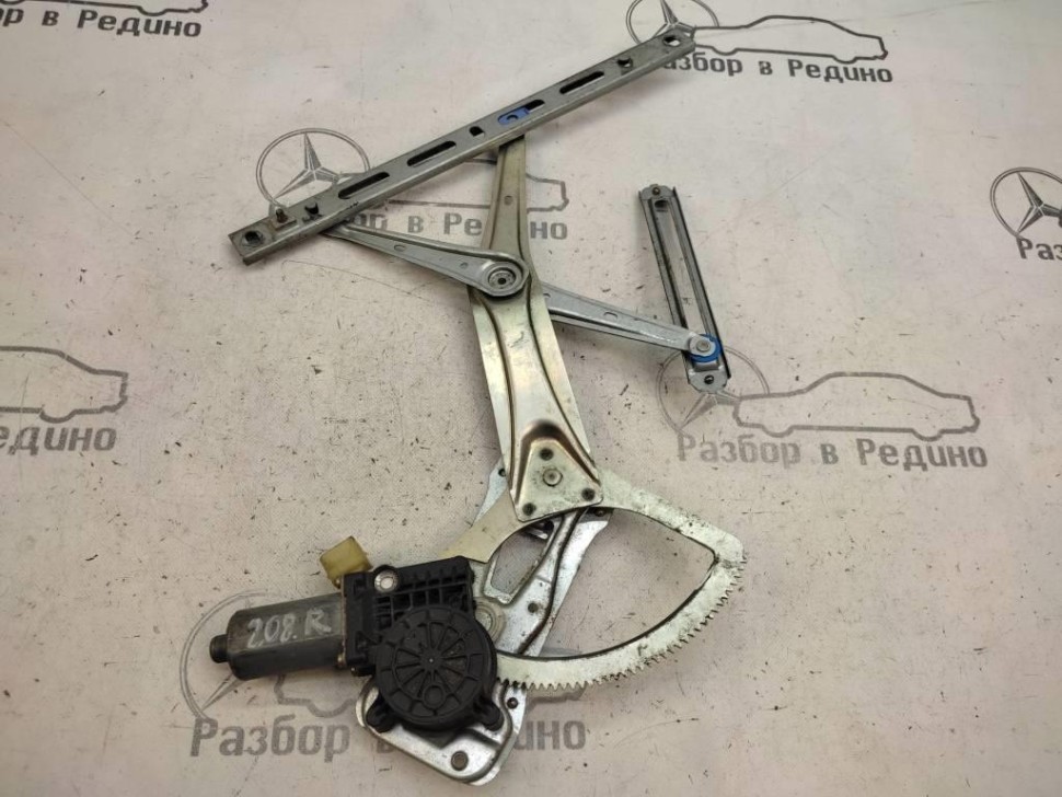 Стеклоподъемник передний правый MERCEDES-BENZ CLK-класс C208/A208 рестайлинг (1999 - 2003) фото 1 — Разборка Мерседес