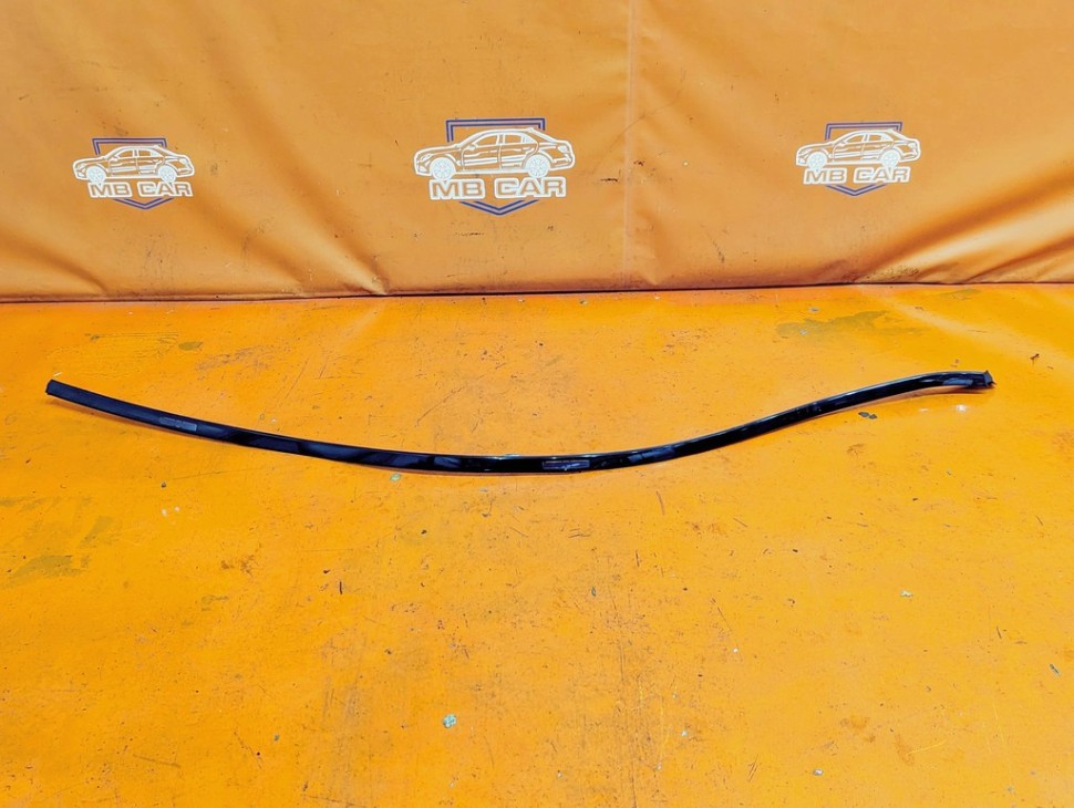 Молдинг крыши MERCEDES-BENZ C-класс W205/S205/C205/A205 (2014 - 2018) фото 1 — Разборка Мерседес