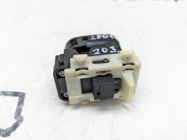 Кнопка стеклоподъемников MERCEDES-BENZ C-класс W203/S203/CL203 (2000 - 2004) — Разборка Мерседес