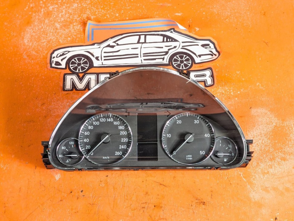 Щиток приборов MERCEDES-BENZ C-класс W203/S203/CL203 рестайлинг (2004 - 2008) фото 1 &mdash; Разборка Мерседес