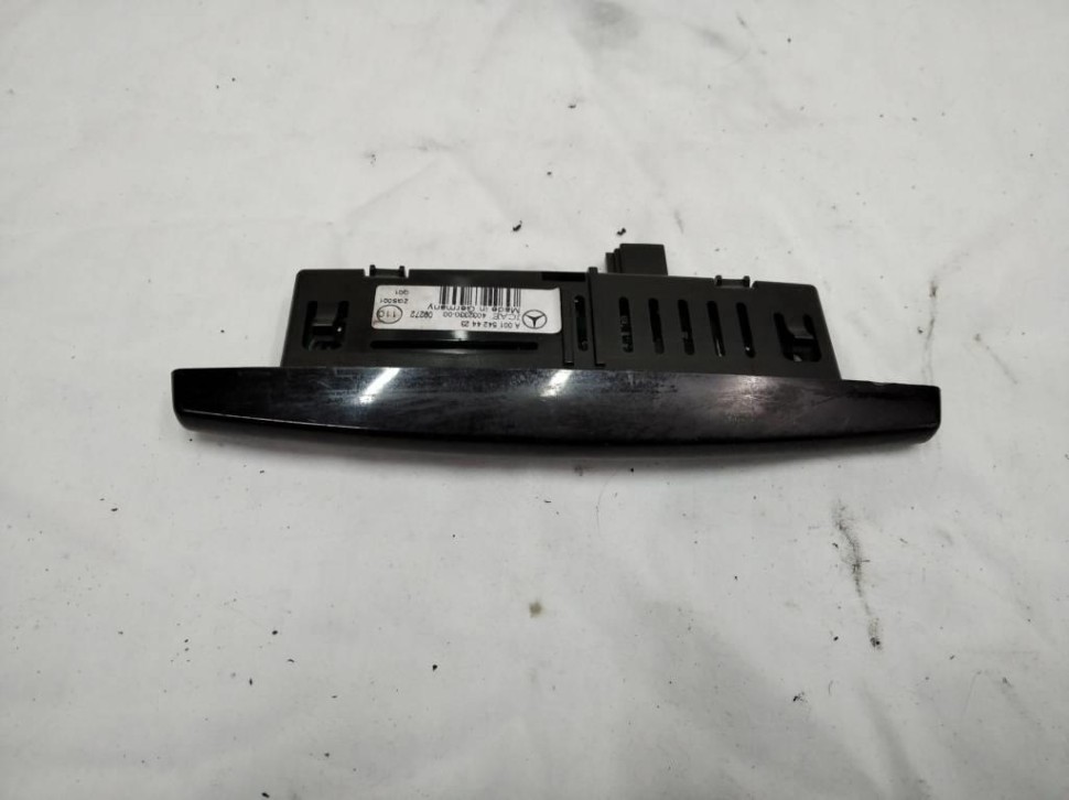 Индикатор парктроника MERCEDES-BENZ E-класс W212/S212/C207/A207 (2009 - 2013) фото 1 — Разборка Мерседес