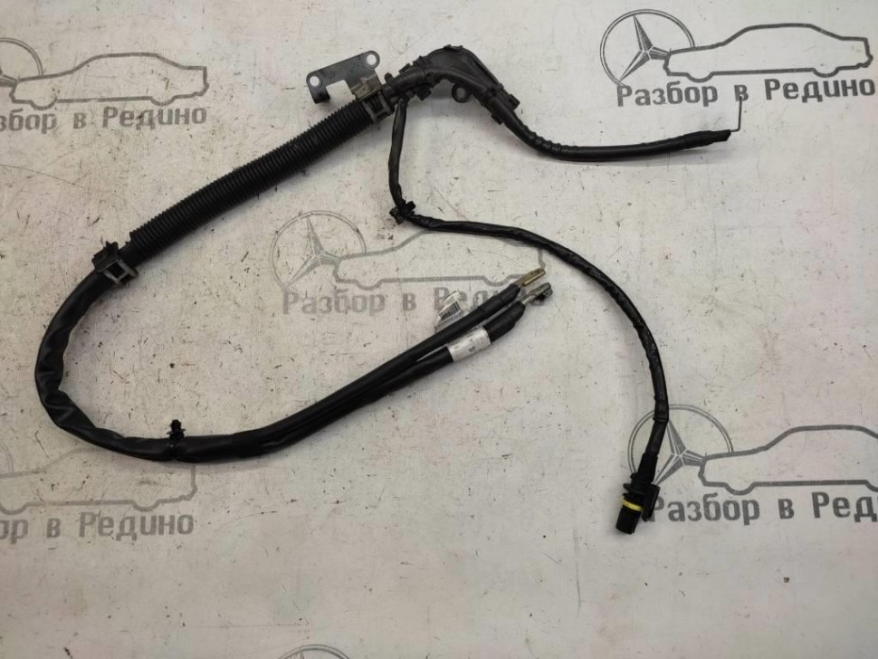 Провод генератора MERCEDES-BENZ GLE-класс W166 (2015 - 2018) фото 1 — Разборка Мерседес