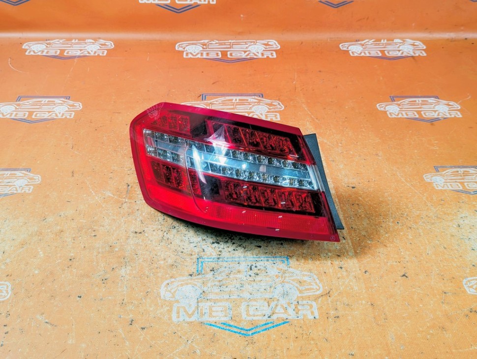 Фонарь задний левый MERCEDES-BENZ E-класс W212/S212/C207/A207 (2009 - 2013) фото 1 &mdash; Разборка Мерседес