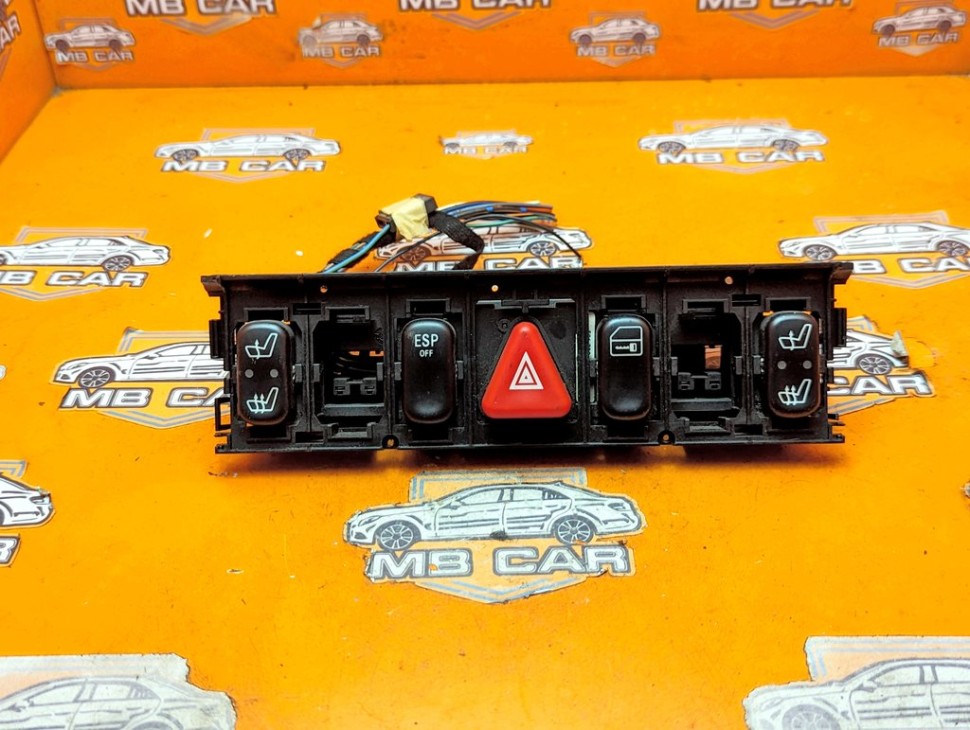 Блок кнопок MERCEDES-BENZ E-класс W210/S210 рестайлинг (1999 - 2003) фото 1 &mdash; Разборка Мерседес