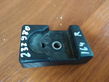 Крепежная пластина MERCEDES-BENZ M-класс W164 (2005 - 2008) — Разборка Мерседес