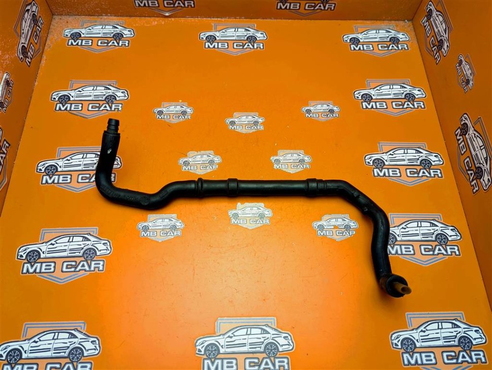 Трубка вентиляции картерных газов MERCEDES-BENZ M-класс W164 (2005 - 2008) фото 1 — Разборка Мерседес