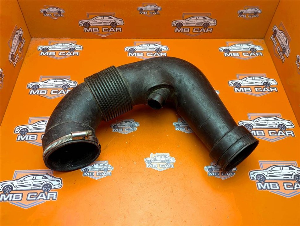 Патрубок воздушный MERCEDES-BENZ E-класс W210/S210 (1995 - 1999) фото 1 — Разборка Мерседес