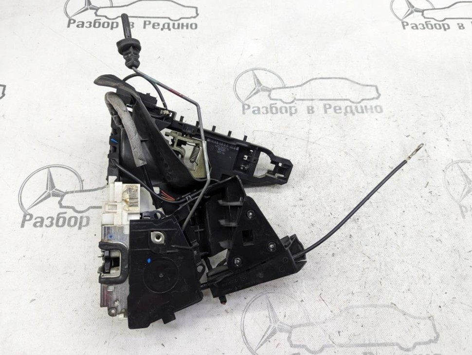 Замок двери передней левой MERCEDES-BENZ R-класс W251 (2005 - 2007) фото 1 &mdash; Разборка Мерседес