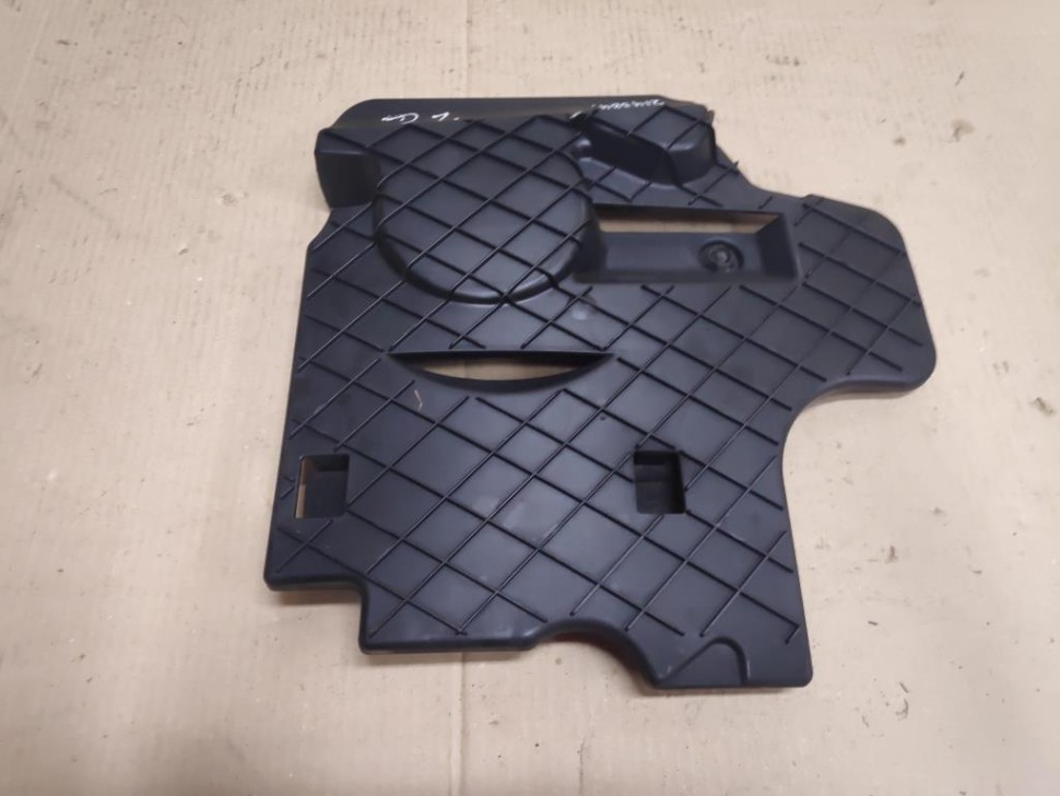 Крышка двигателя декоративная MERCEDES-BENZ E-класс W212/S212/C207/A207 (2009 - 2013) фото 1 — Разборка Мерседес