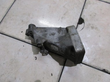 Лапа левая MERCEDES-BENZ E-класс W211/S211 (2002 - 2006) — Разборка Мерседес