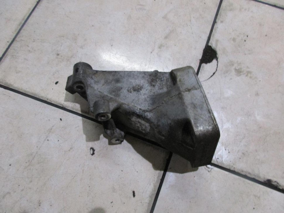 Лапа левая MERCEDES-BENZ E-класс W211/S211 (2002 - 2006) фото 1 — Разборка Мерседес