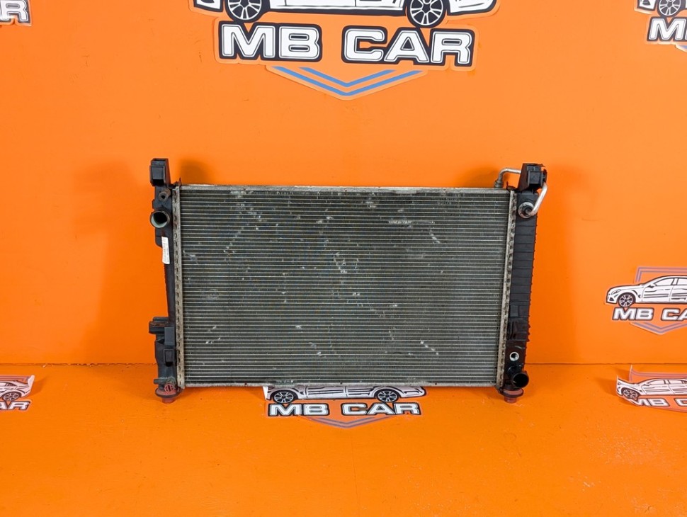 Радиатор MERCEDES-BENZ B-класс W245 (2005 - 2009) фото 1 &mdash; Разборка Мерседес