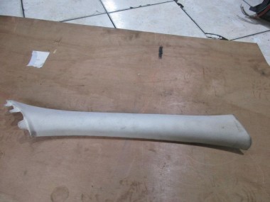 Накладка передней стойки MERCEDES-BENZ E-класс W211/S211 (2002 - 2006) — Разборка Мерседес