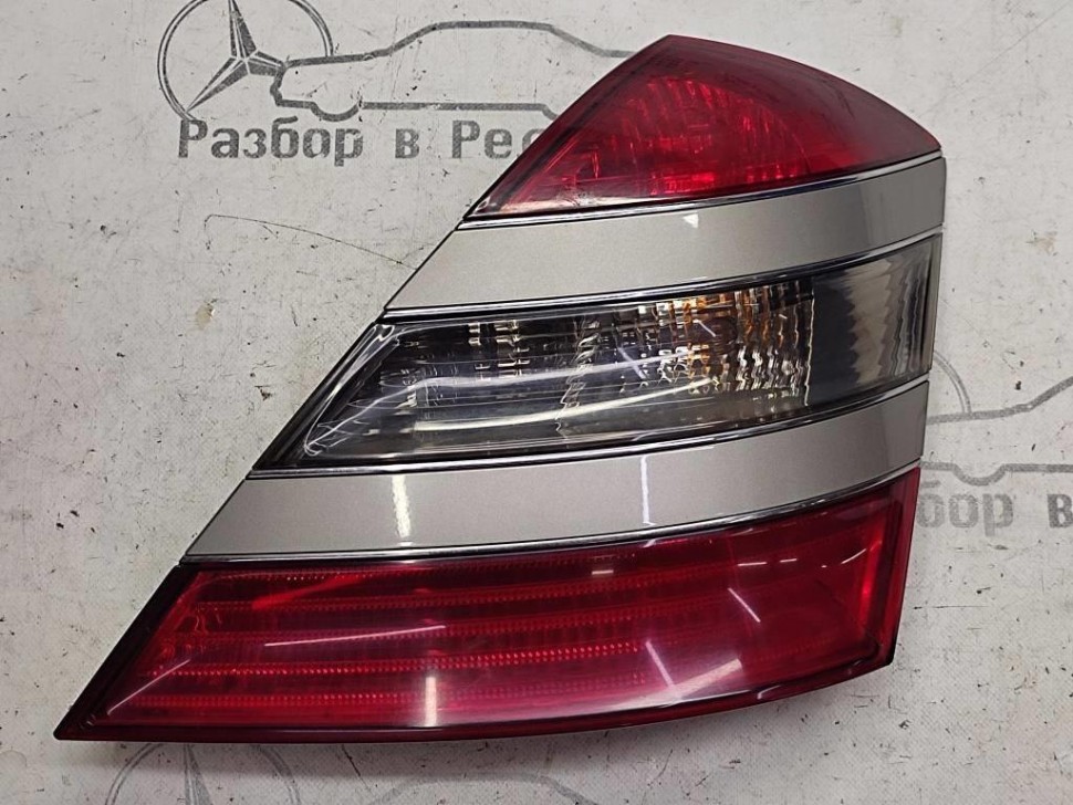 Фонарь задний правый MERCEDES-BENZ S-класс W221 (2005 - 2009) фото 1 — Разборка Мерседес