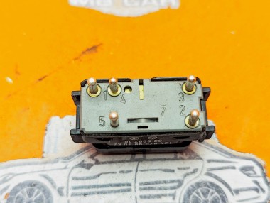 Кнопка стеклоподъемников MERCEDES-BENZ E-класс W124/S124/C124/A124 (1984 - 1997) — Разборка Мерседес