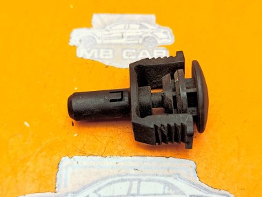Клипса радиатора MERCEDES-BENZ C-класс W203/S203/CL203 (2000 - 2004) — Разборка Мерседес