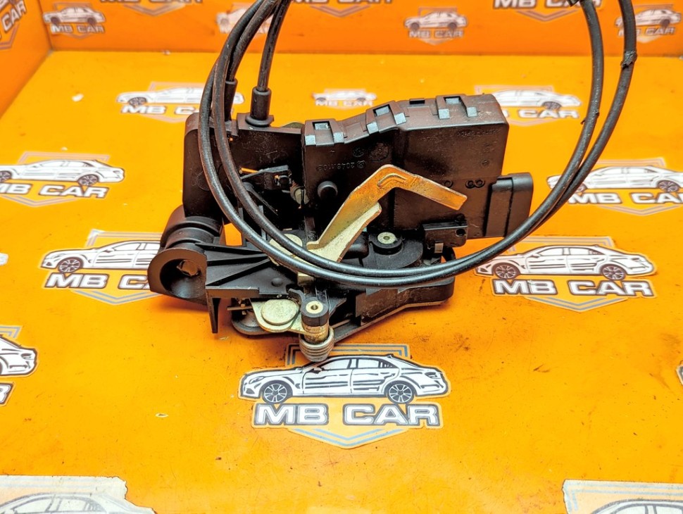 Замок двери задней правой MERCEDES-BENZ M-класс W163 рестайлинг (2001 - 2005) фото 1 &mdash; Разборка Мерседес