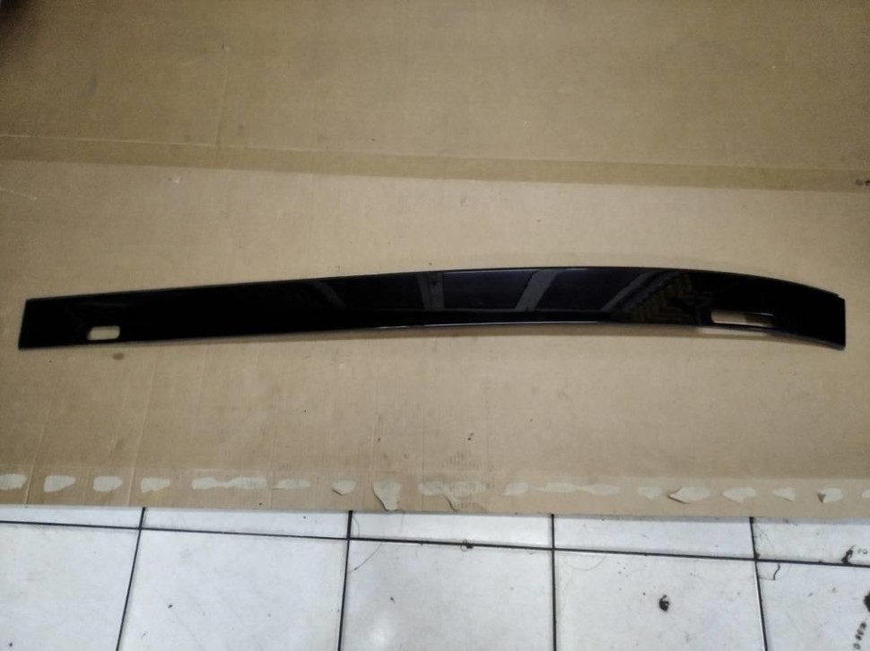 Молдинг крыши MERCEDES-BENZ GLE-класс AMG W166 (2015 - 2019) фото 1 — Разборка Мерседес