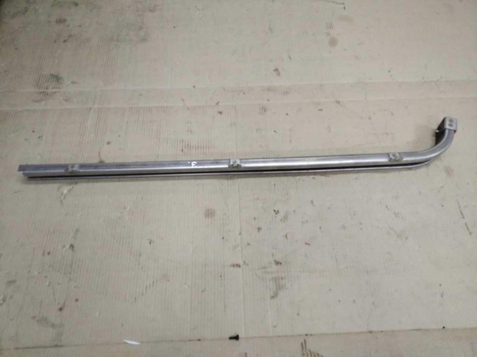 Шина скольжения сдвижной двери MERCEDES-BENZ V-класс W447 (2014 - 2025) фото 1 — Разборка Мерседес