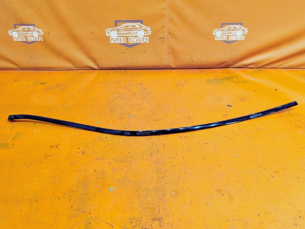 Молдинг крыши MERCEDES-BENZ C-класс W205/S205/C205/A205 (2014 - 2018) фото 1 — Разборка Мерседес