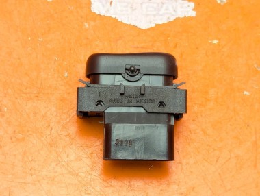 Кнопка обогрева сидений MERCEDES-BENZ M-класс W163 (1997 - 2001) &mdash; Разборка Мерседес