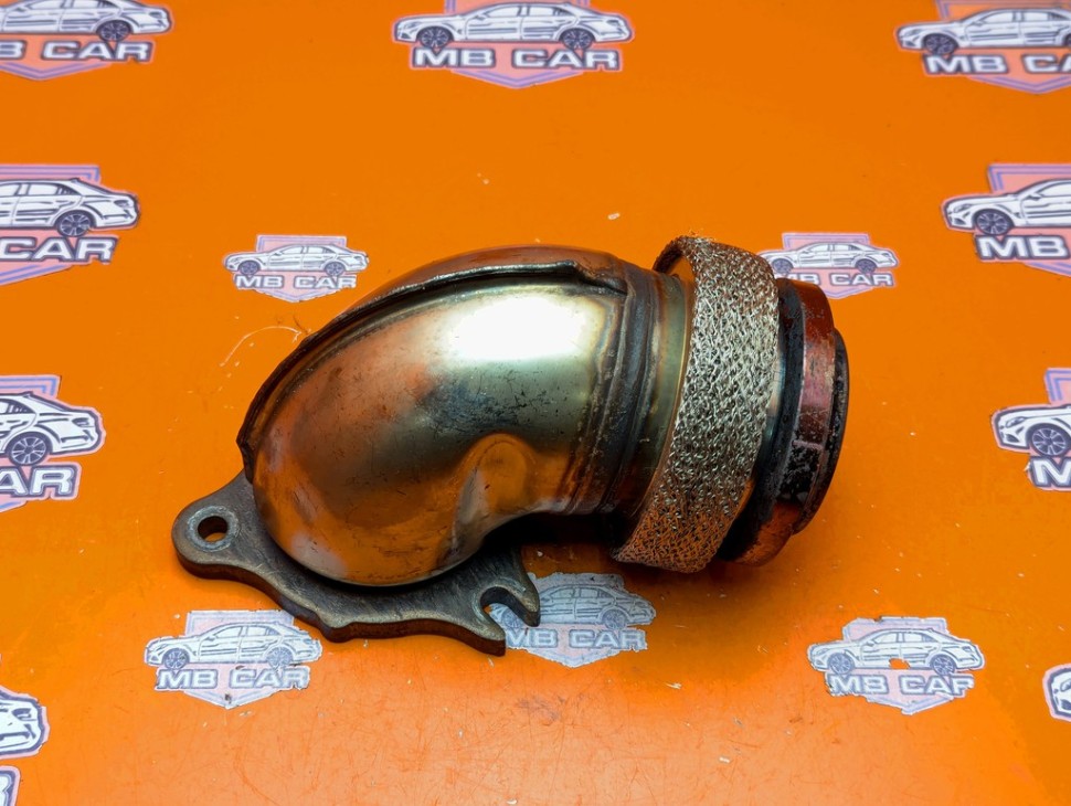 Патрубок турбины MERCEDES-BENZ E-класс W211/S211 (2002 - 2006) фото 1 &mdash; Разборка Мерседес