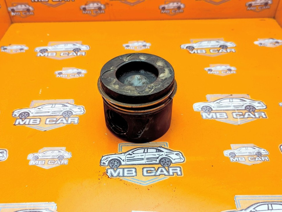 Поршень дизель MERCEDES-BENZ E-класс W212/S212/C207/A207 (2009 - 2013) фото 1 — Разборка Мерседес