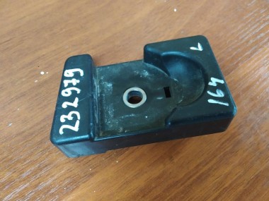 Крепежная пластина MERCEDES-BENZ M-класс W164 (2005 - 2008) — Разборка Мерседес