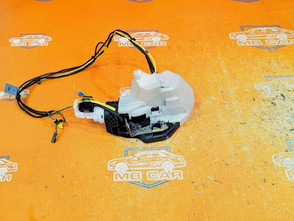 Замок двери задней левой MERCEDES-BENZ S-класс W220 (1998 - 2005) фото 1 — Разборка Мерседес