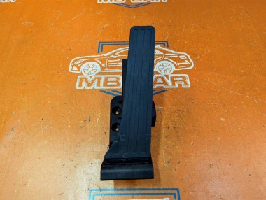 Педаль газа электронная MERCEDES-BENZ CLS-класс C218/X218 рестайлинг (2014 - 2017) — Разборка Мерседес