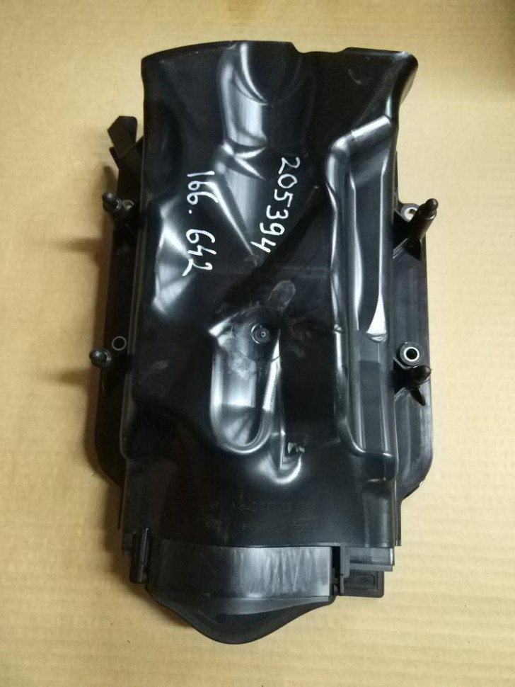 Короб воздуховодный MERCEDES-BENZ GL-класс X166 (2012 - 2016) фото 1 — Разборка Мерседес