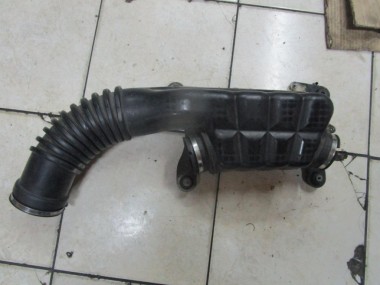 Патрубок воздушный MERCEDES-BENZ M-класс W163 (1997 - 2001) — Разборка Мерседес