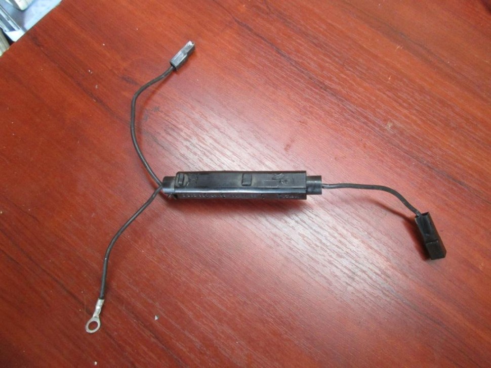 Антенна MERCEDES-BENZ M-класс W163 (1997 - 2001) фото 1 — Разборка Мерседес