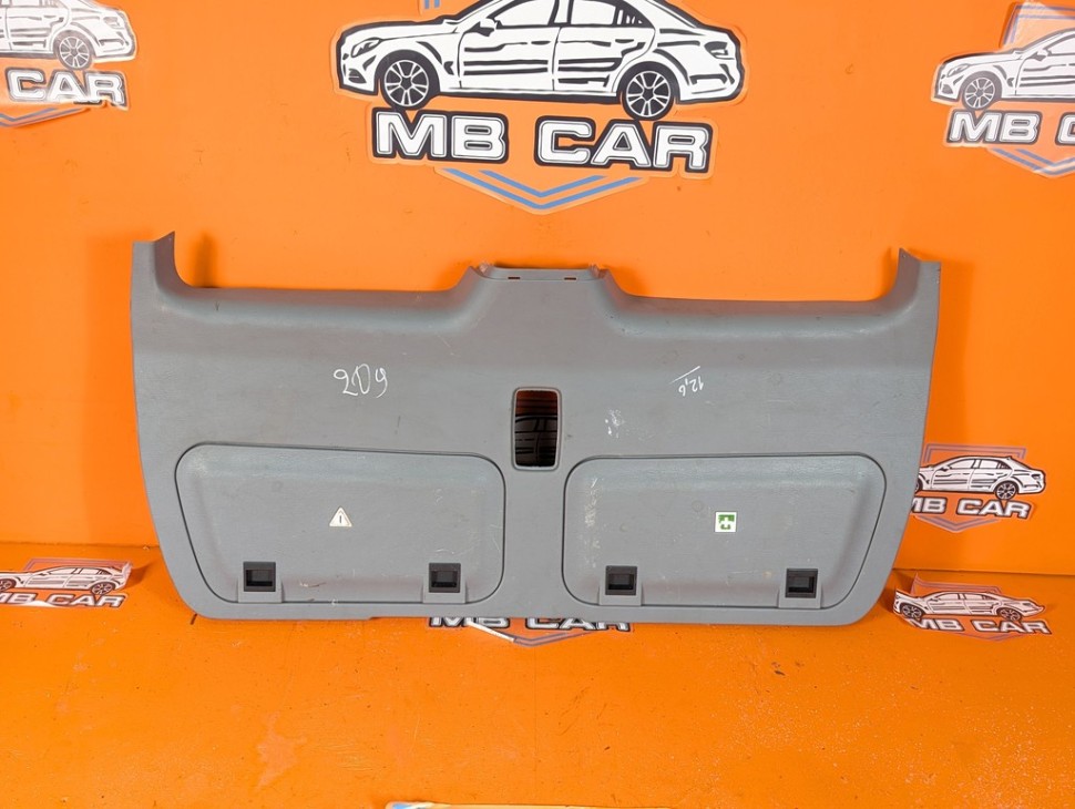 Обшивка крышки багажника MERCEDES-BENZ M-класс W163 рестайлинг (2001 - 2005) фото 1 &mdash; Разборка Мерседес