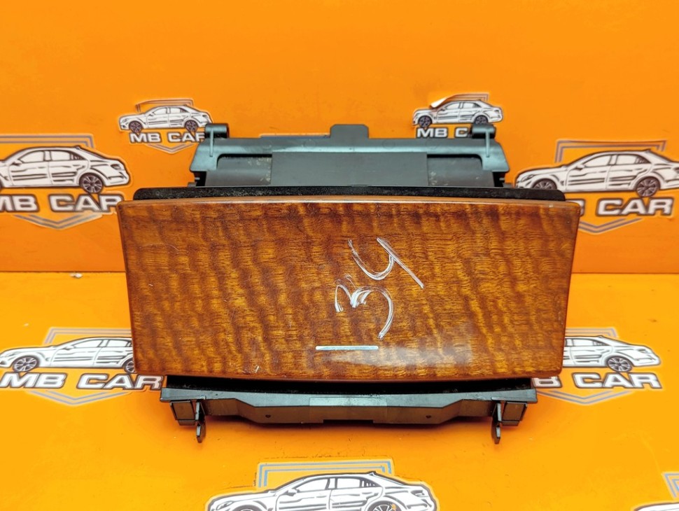 Пепельница MERCEDES-BENZ C-класс W203/S203/CL203 (2000 - 2004) фото 1 &mdash; Разборка Мерседес