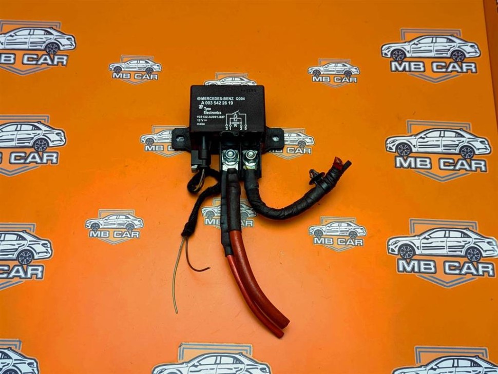 Реле зарядки аккумулятора MERCEDES-BENZ C-класс W204/S204/С204 рестайлинг (2011 - 2015) фото 1 — Разборка Мерседес