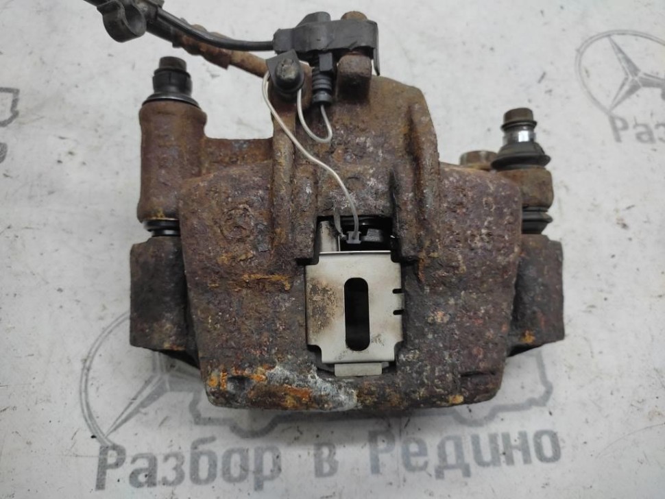 Суппорт передний правый MERCEDES-BENZ Vito W638 (1996 - 2003) фото 1 — Разборка Мерседес