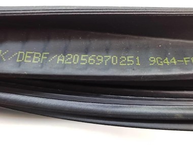 Уплотнитель дверного проема ( на кузове ) MERCEDES-BENZ C-класс W205/S205/C205/A205 (2014 - 2018) — Разборка Мерседес