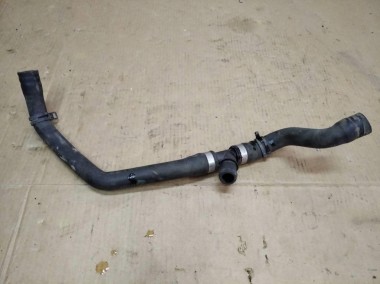 Патрубок ОЖ MERCEDES-BENZ CLA-класс C117/X117 (2013 - 2016) — Разборка Мерседес